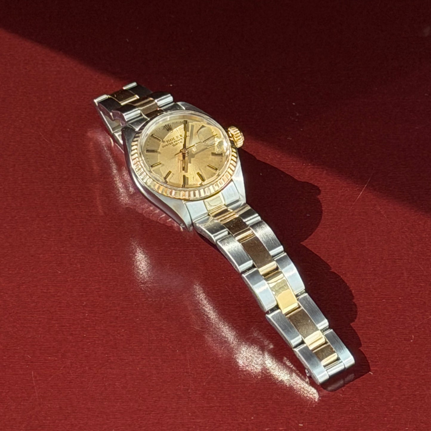 ROLEX OYSTER PERPETUAL TWO-TONE AUTOMATIC SWITZERLAND PRE-LOVED WATCH