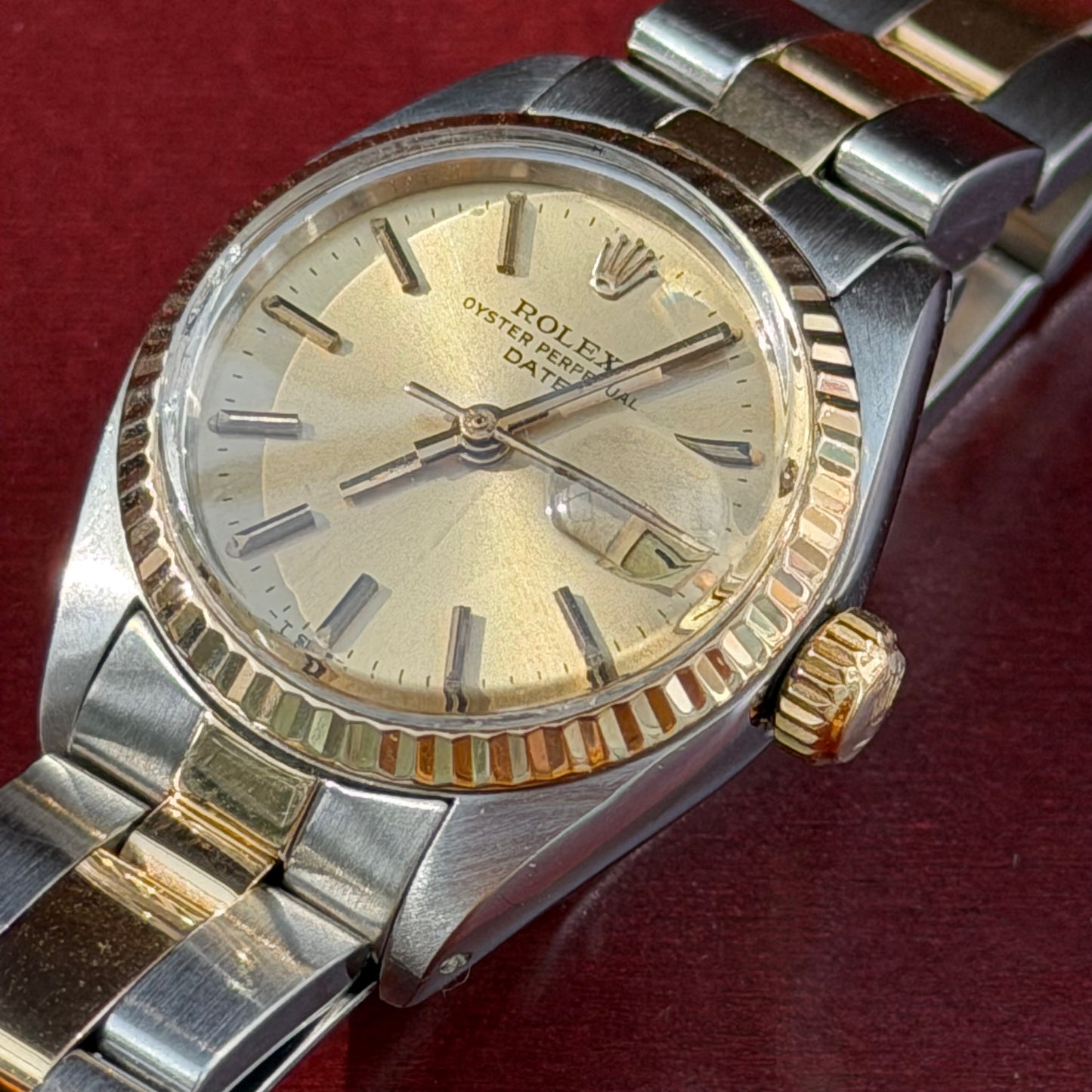 ROLEX OYSTER PERPETUAL TWO-TONE AUTOMATIC SWITZERLAND PRE-LOVED WATCH