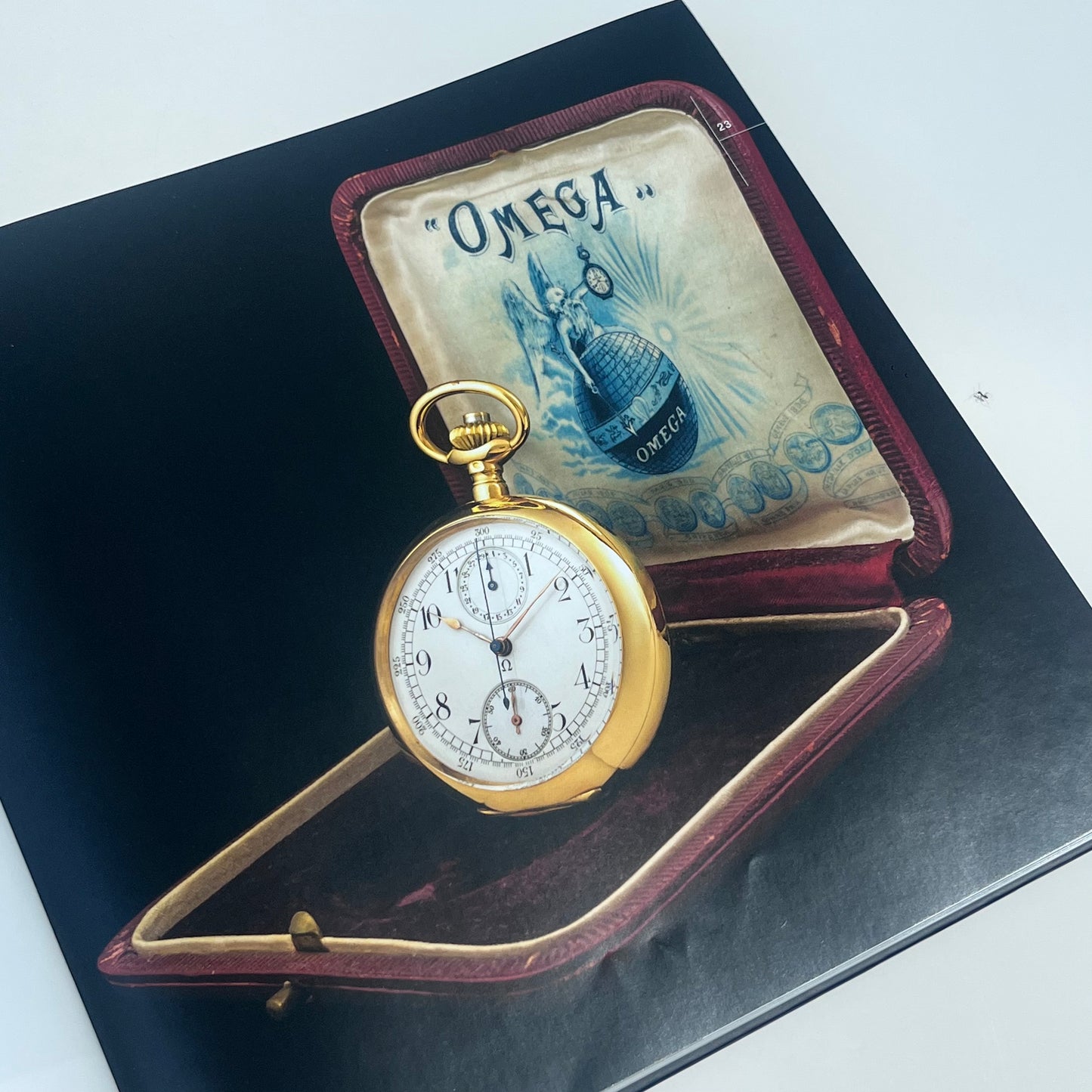 A MOON WATCH STORY: THE EXTRAORDINARY DESTINY OF THE OMEGA SPEEDMASTER