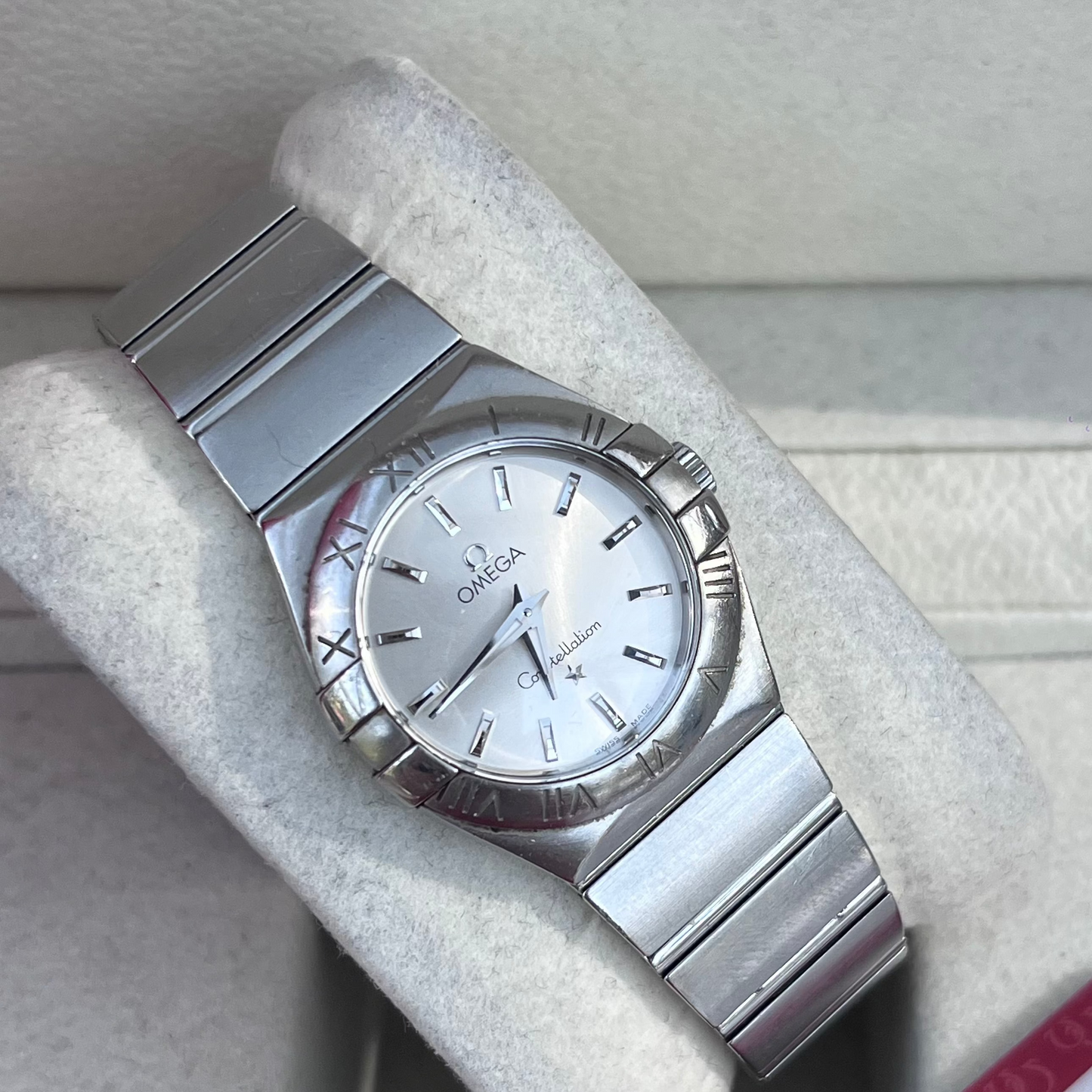 OMEGA CONSTELLATION QUARTZ SWISS PRE-LOVED WATCH WITH DOCUMENTS