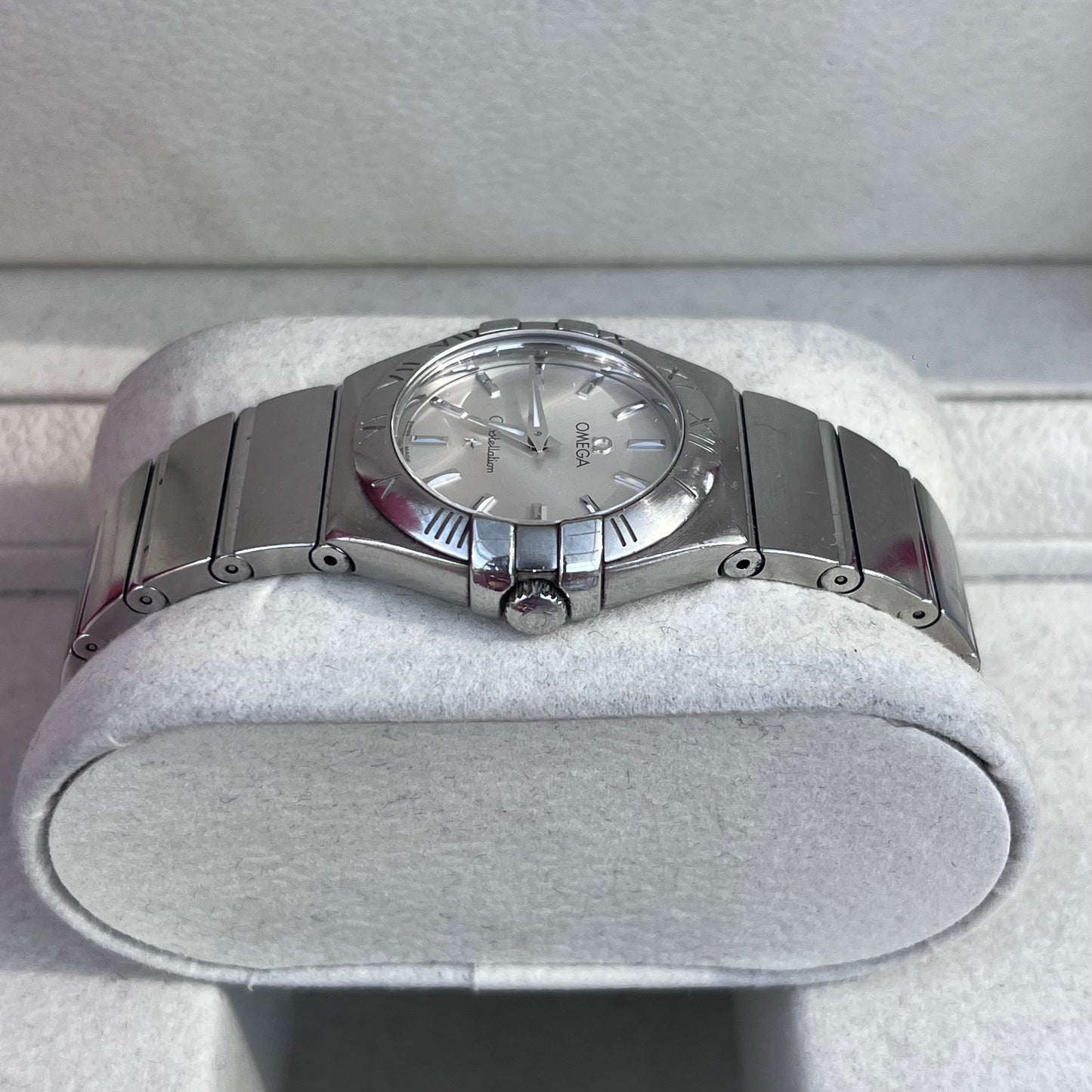 OMEGA CONSTELLATION QUARTZ SWISS PRE-LOVED WATCH WITH DOCUMENTS