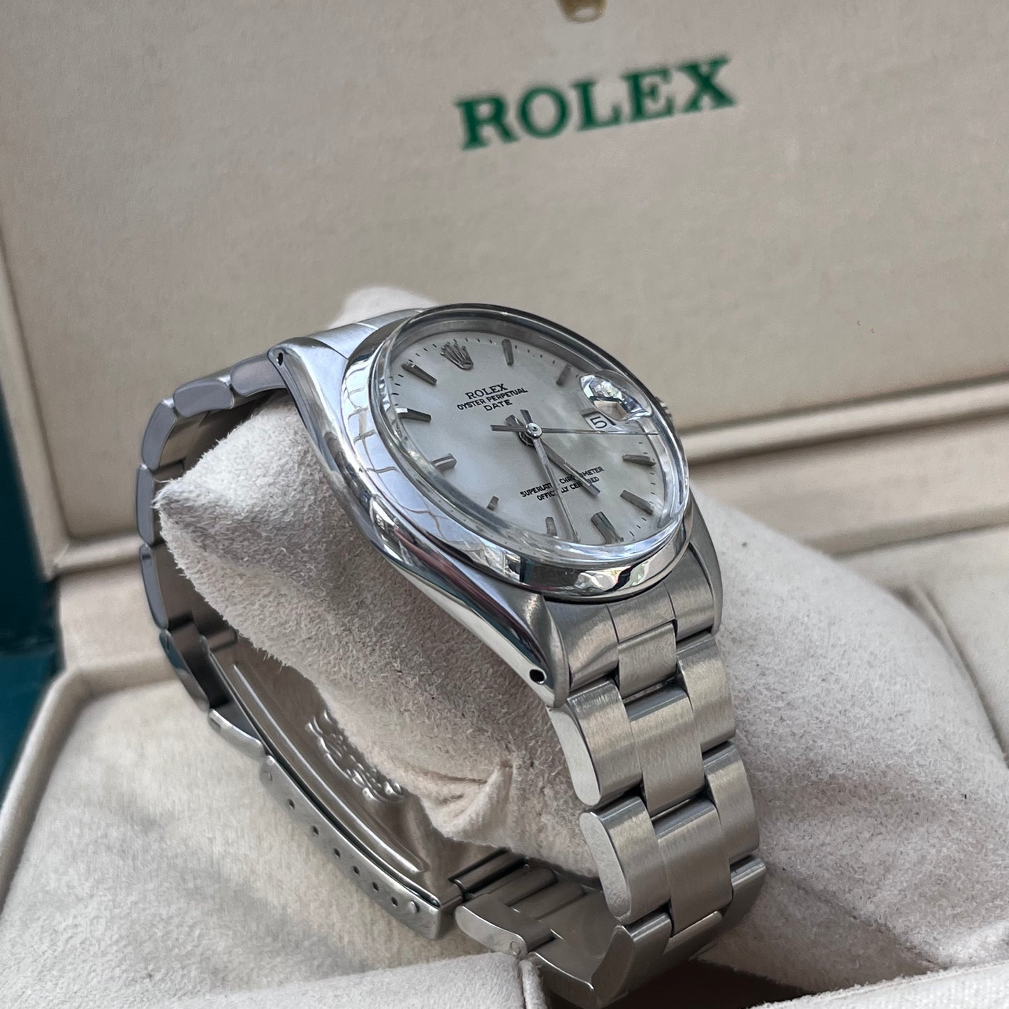 ROLEX OYSTER PERPETUAL DATE AUTOMATIC CHRONOMETER SWISS PRE-LOVED WATCH