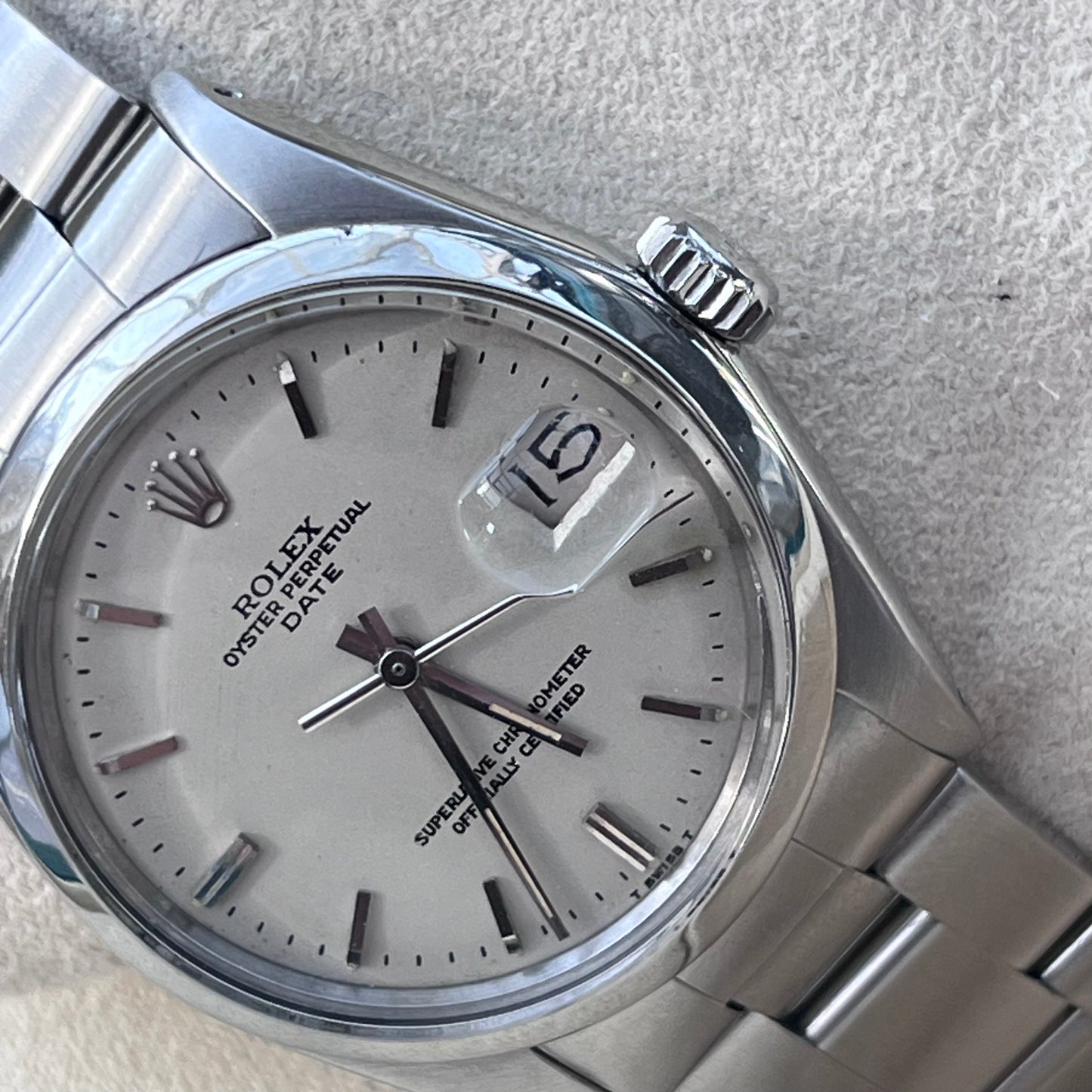 ROLEX OYSTER PERPETUAL DATE AUTOMATIC CHRONOMETER SWISS PRE-LOVED WATCH