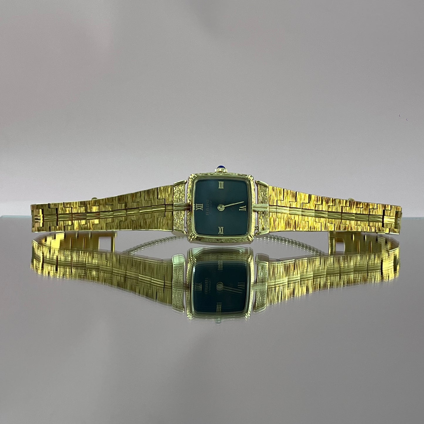RADO FLORENCE GOLD-PLATED BLACK DIAL QUARTZ SWISS PRE-LOVED WATCH