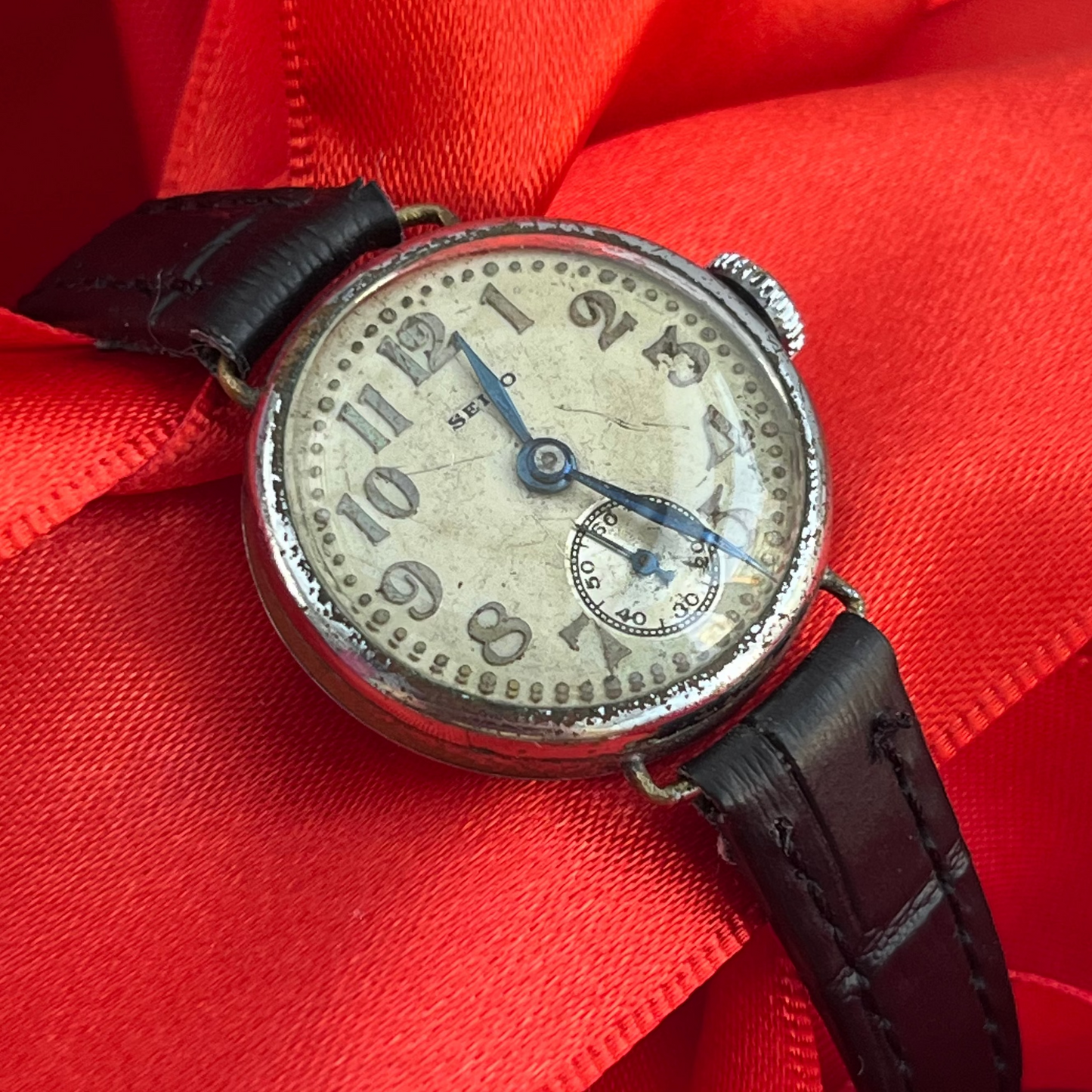 SEIKO SMALL SECONDS MANUAL WINDING JAPAN PRE-LOVED WATCH