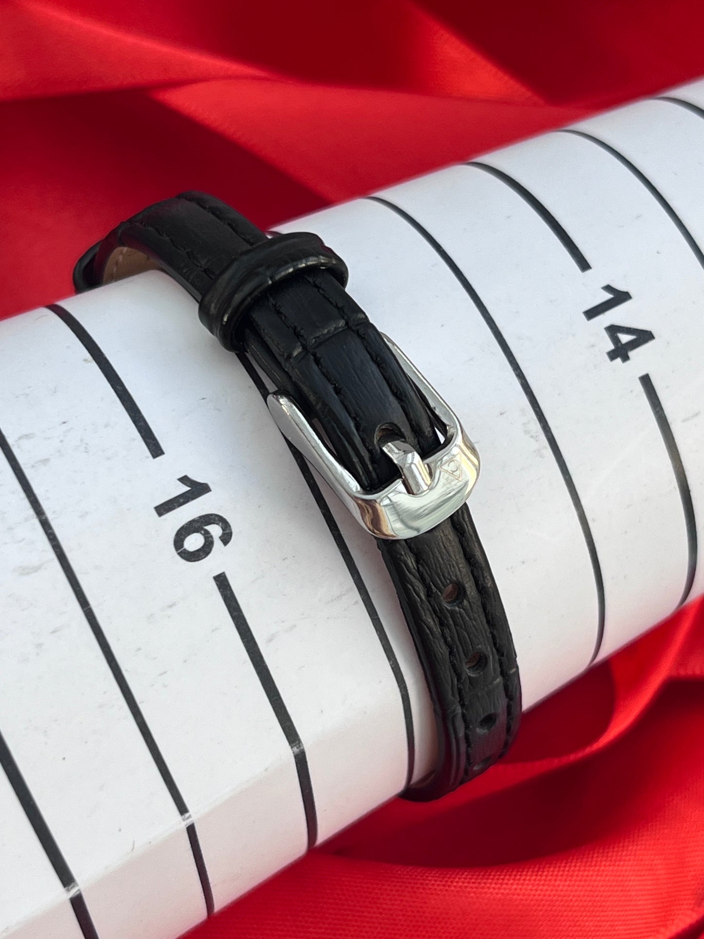 SEIKO SMALL SECONDS MANUAL WINDING JAPAN PRE-LOVED WATCH