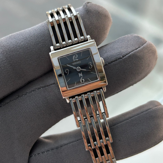 SEIKO N LADY SQUARE BRACELET WATCH QUARTZ JAPAN