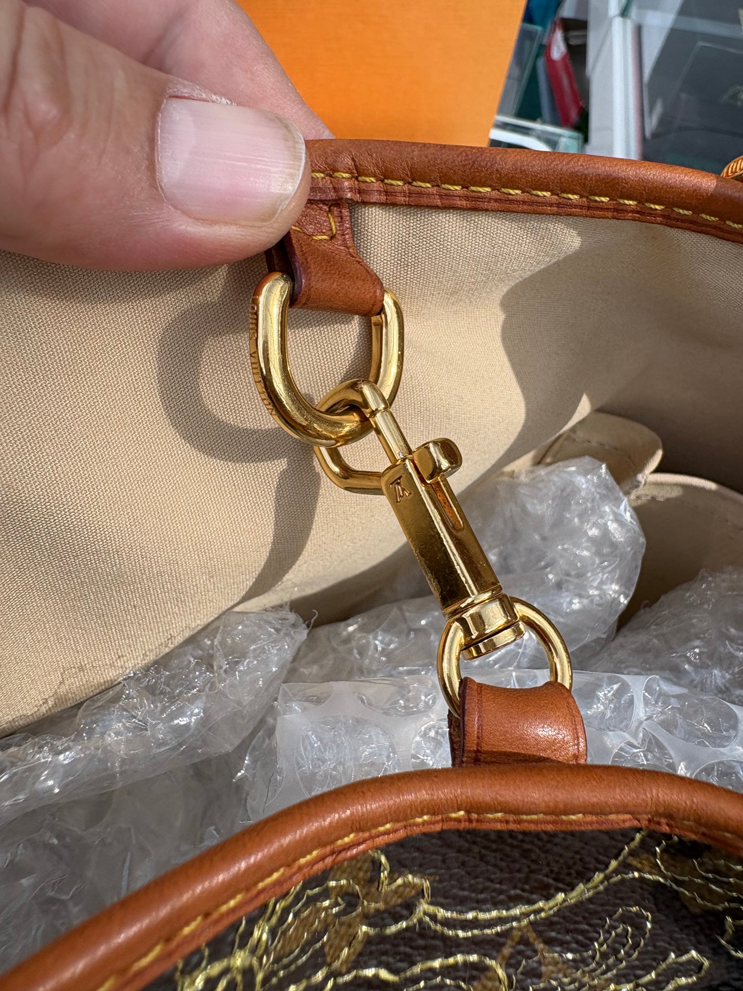 Louis Vuitton Monogram Canvas Limited Edition Dentelle Batignolles Horizontal Preloved Bag