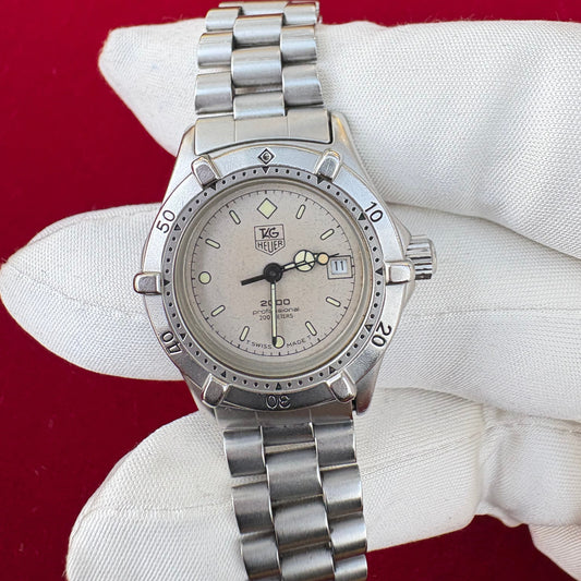 TAG HEUER PROFESSIONAL 2000 LADIES PREOWNED QUARTZ SWISS DIVER WATCH