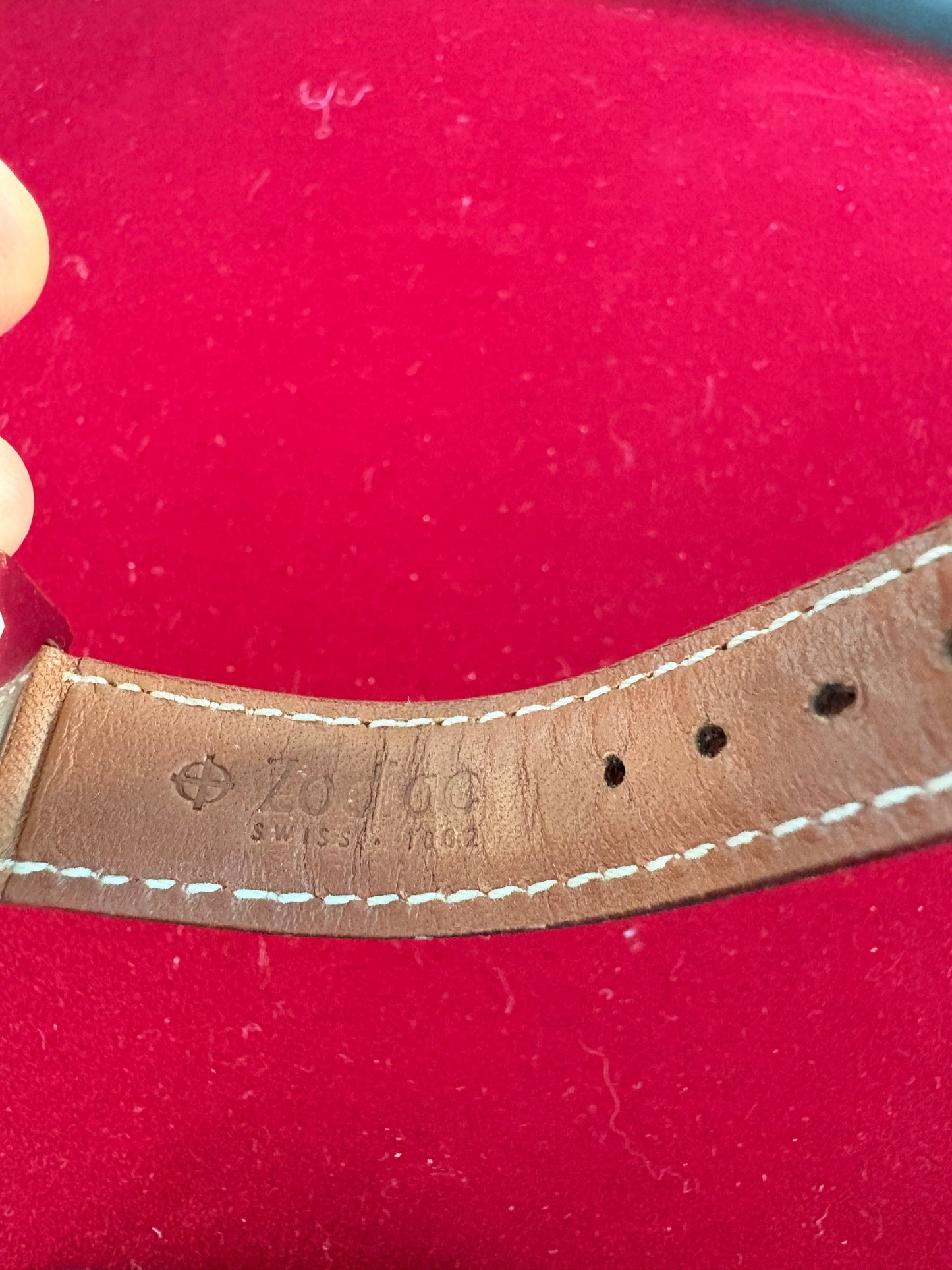 ZODIAC DIVER NEVER-USED SWISS GOLD-PLATED QUARTZ PREOWNED WATCH