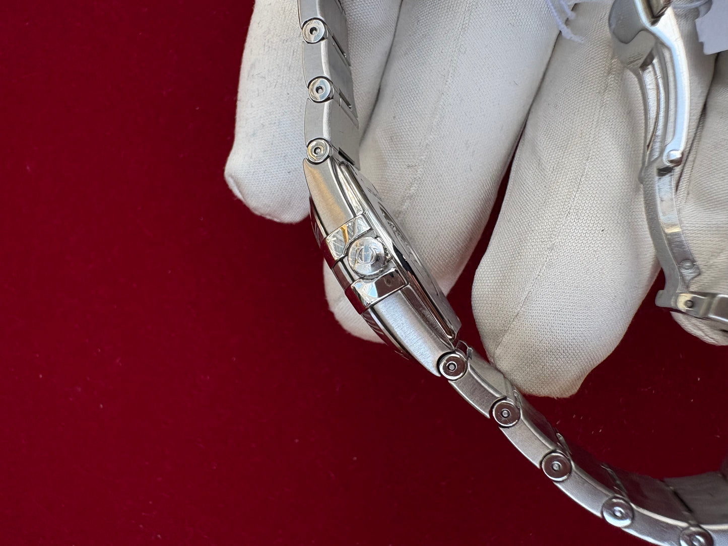 OMEGA CONSTELLATION LADIES YEAR2021 FULL SET SWISS QUARTZ PREOWNED WATCH