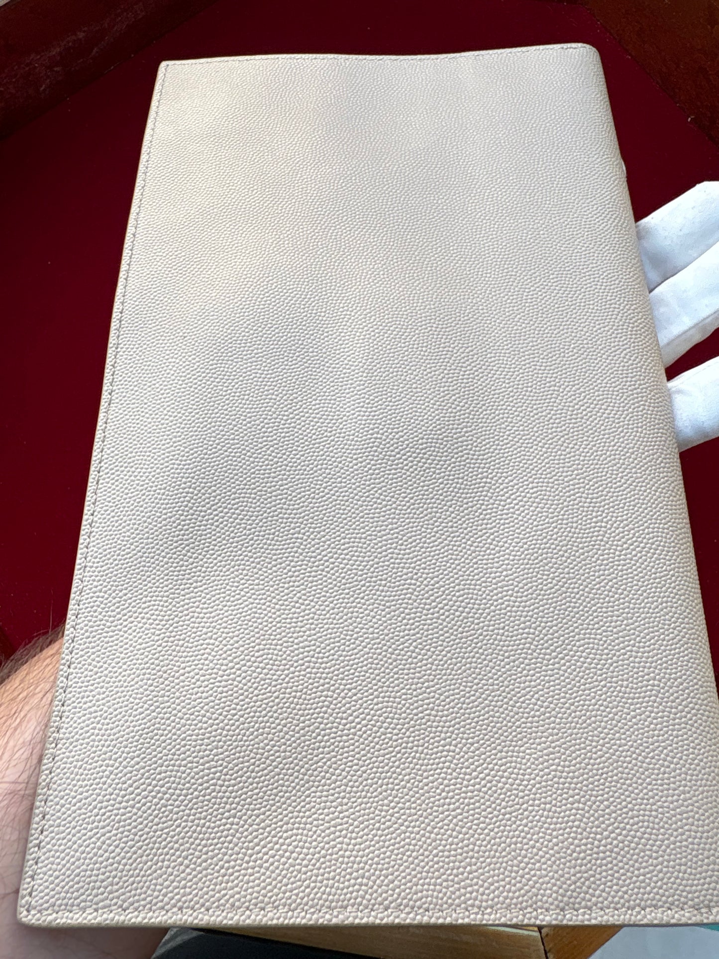YVES SAINT LAUREN YSL UPTOWN PREOWNED LEATHER CLUTCH