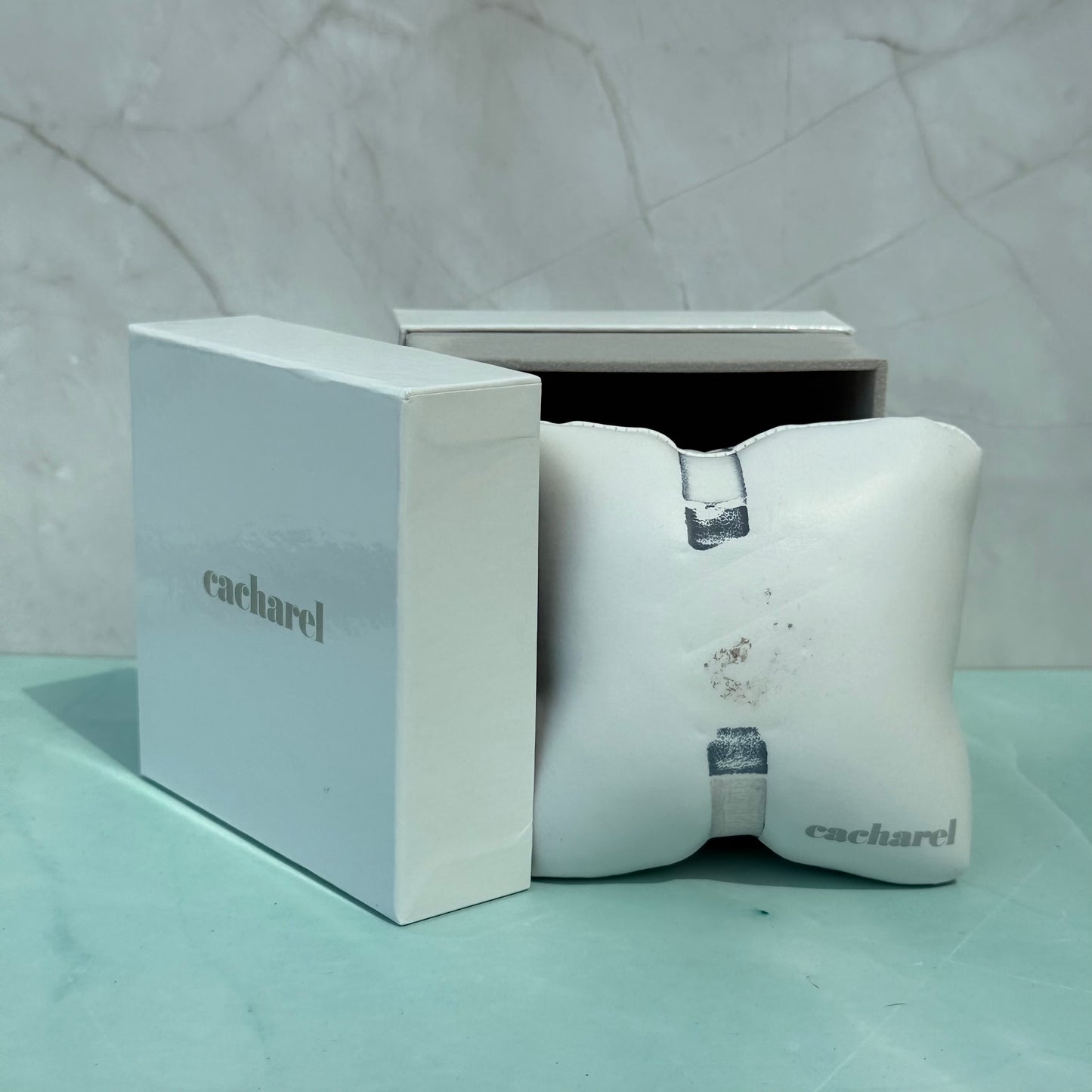 CACHAREL ORIGINAL WATCH PRESENTATION BOX WITH OUTER SLEEVE