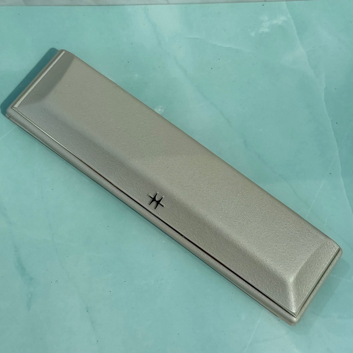 HAMILTON REGISTERED DIAMOND WATCH PRESENTATION BOX