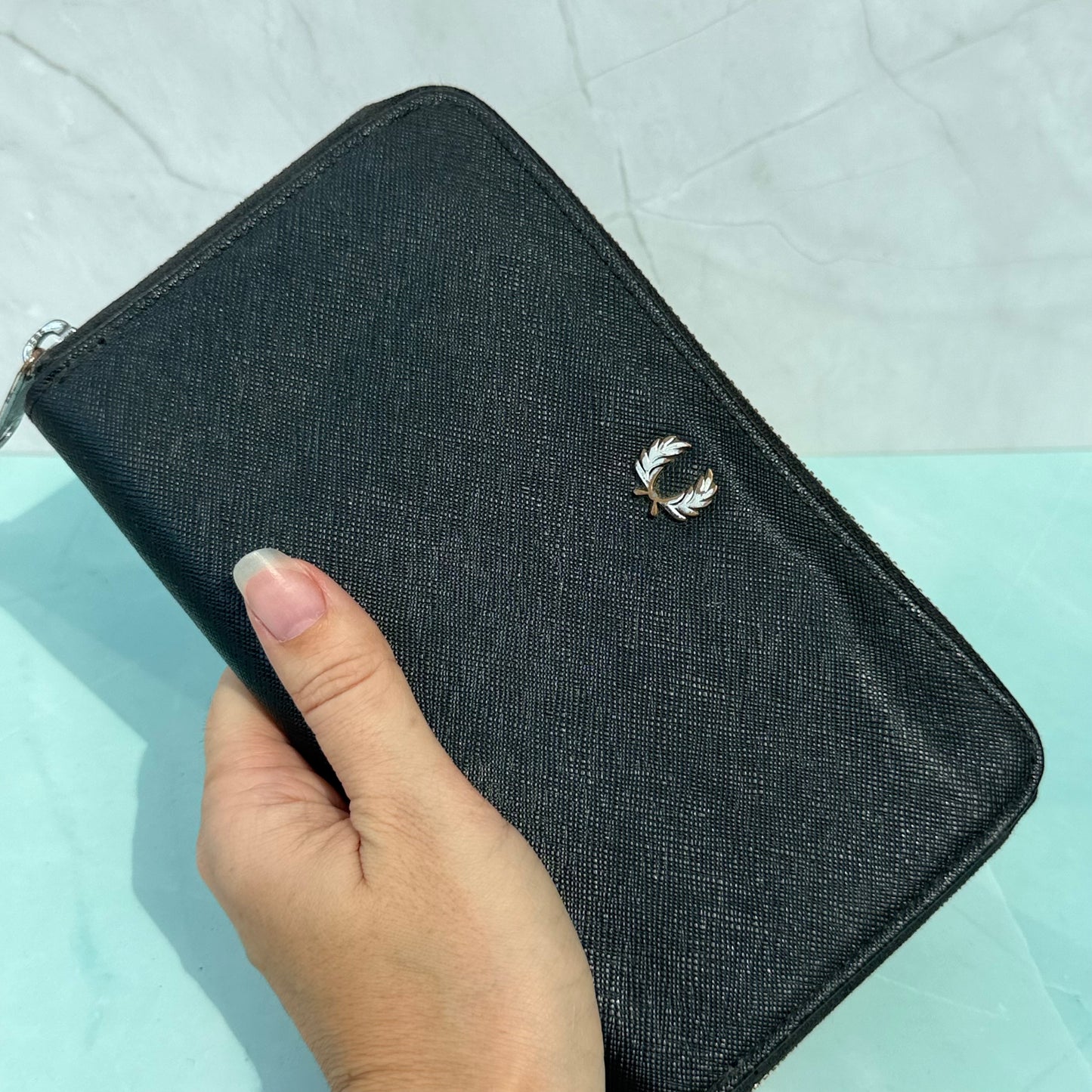 FRED PERRY BLACK ZIP-AROUND WALLET