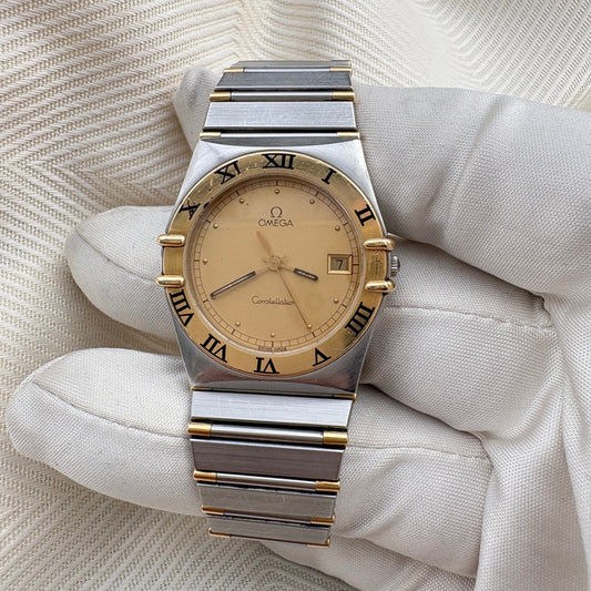 OMEGA CONSTELLATION 18K SOLID GOLD BEZEL QUARTZ VINTAGE 1980S PREOWNED WATCH