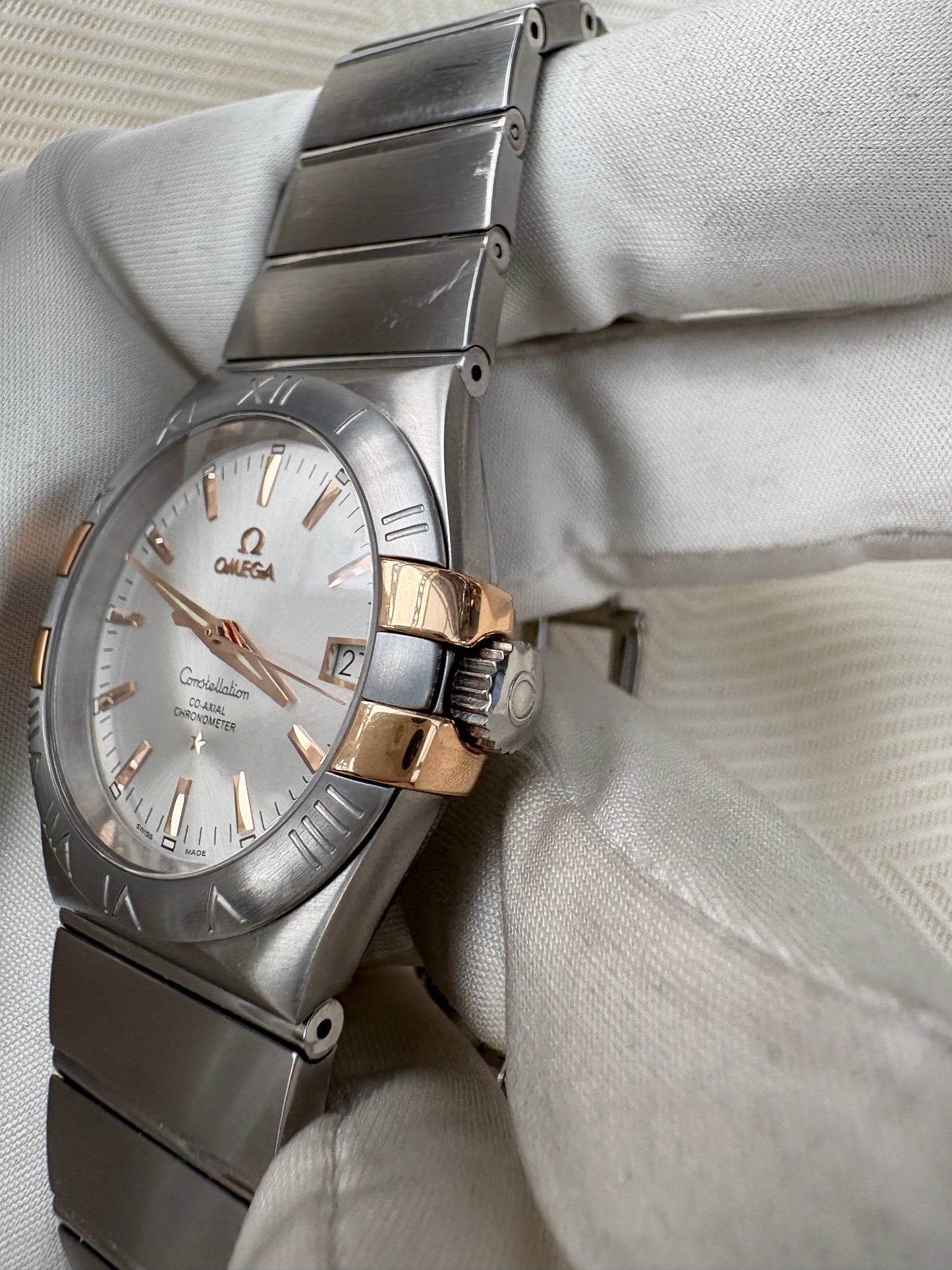 OMEGA CONSTELLATION CO-AXIAL AUTOMATIC PREOWNED SWISS WATCH