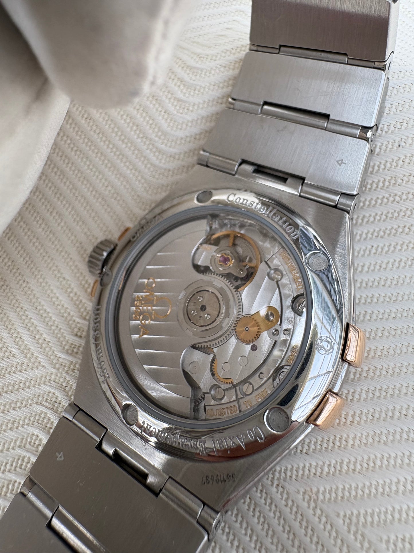 OMEGA CONSTELLATION CO-AXIAL AUTOMATIC PREOWNED SWISS WATCH