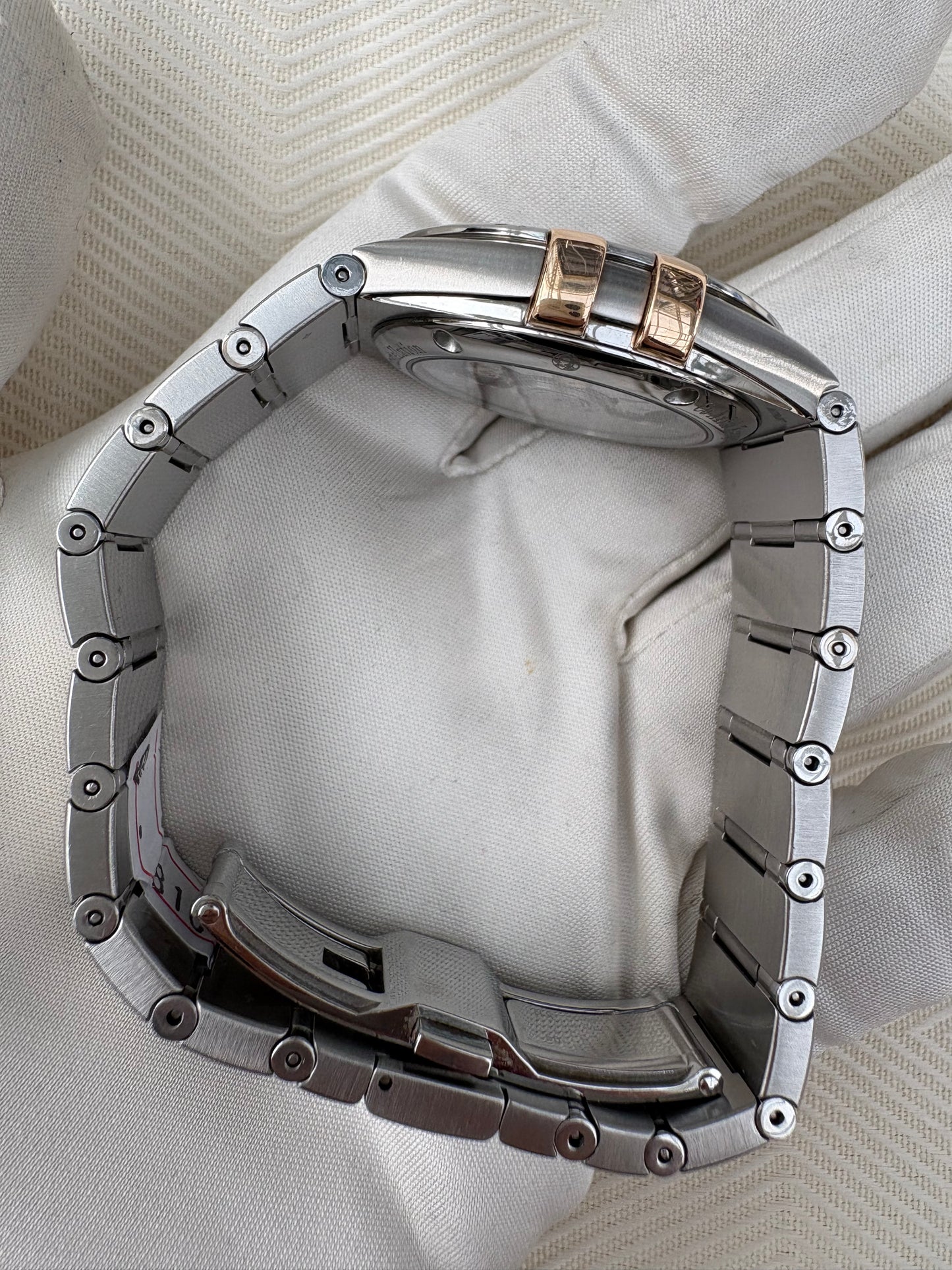 OMEGA CONSTELLATION CO-AXIAL AUTOMATIC PREOWNED SWISS WATCH