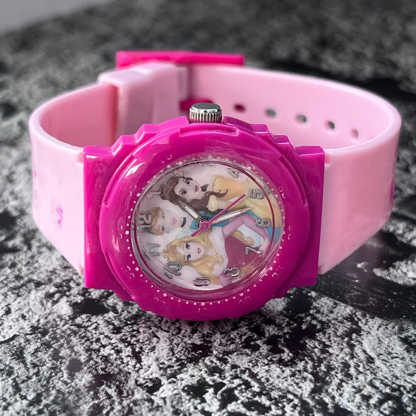 DISNEY PRINCESSES PINK QUARTZ JAPAN PRELOVED WATCH