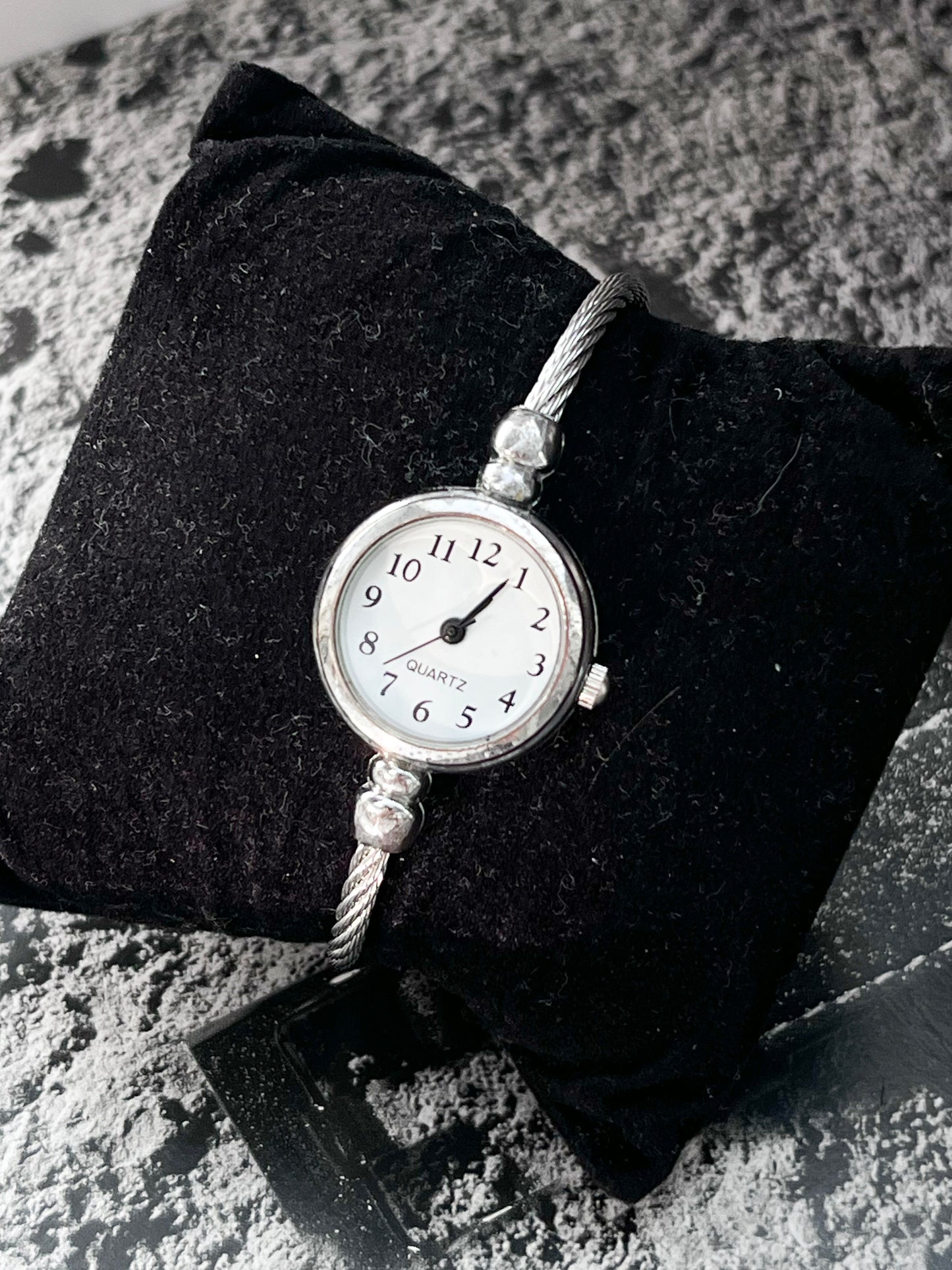 FASHION BRACELET WATCH QUARTZ LADIES CHINESE