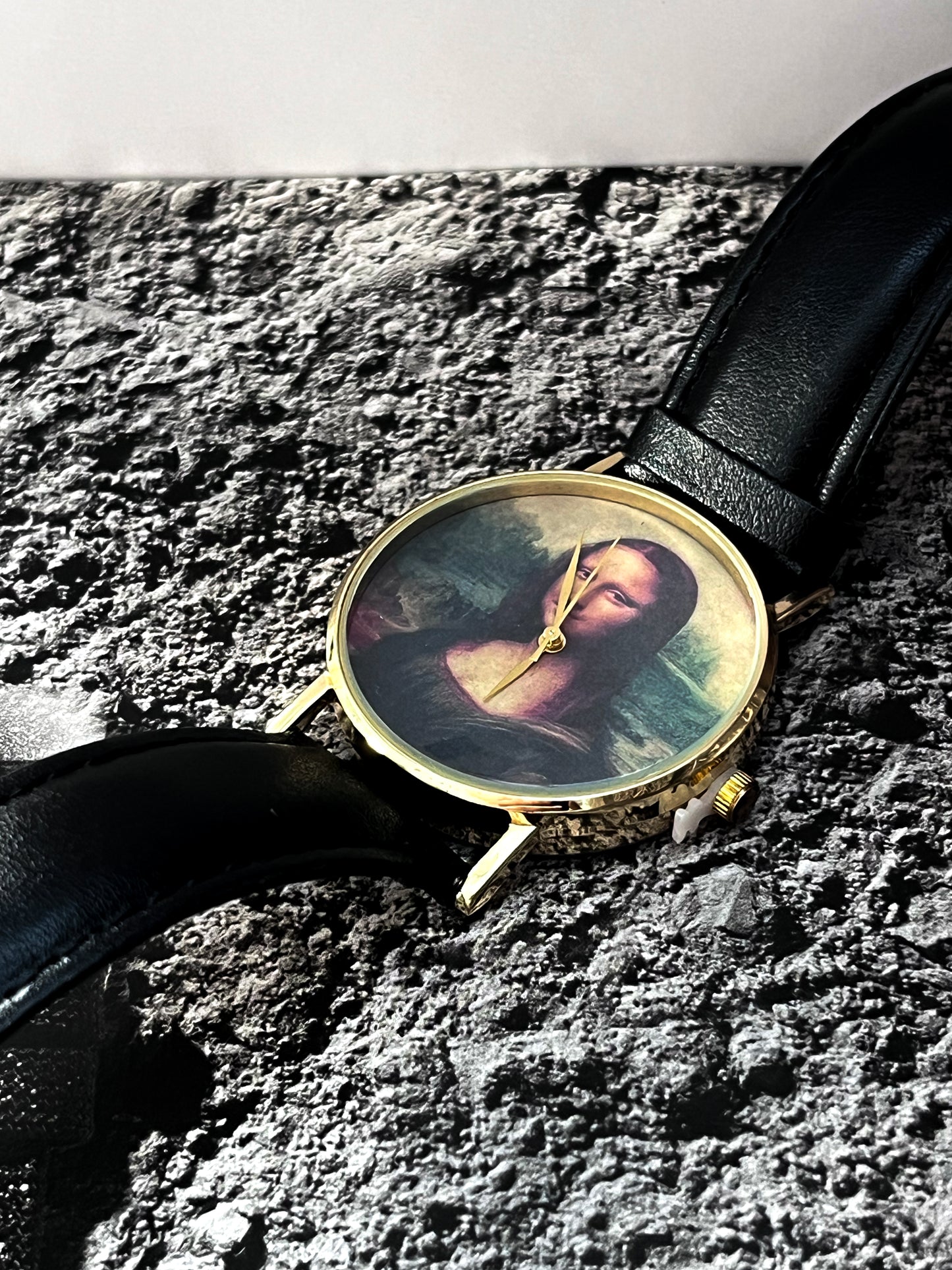 MONA LISA GOLD PLATED QUARTZ PRELOVED WATCH