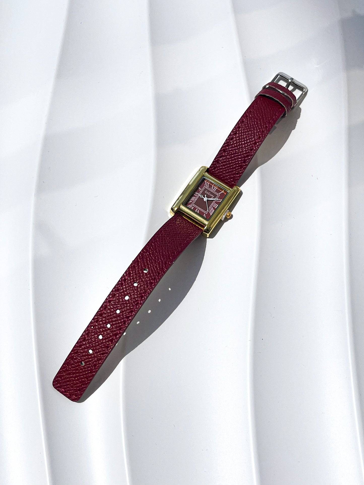 GOGOGY GOLD PLATED QUARTZ PRELOVED WATCH