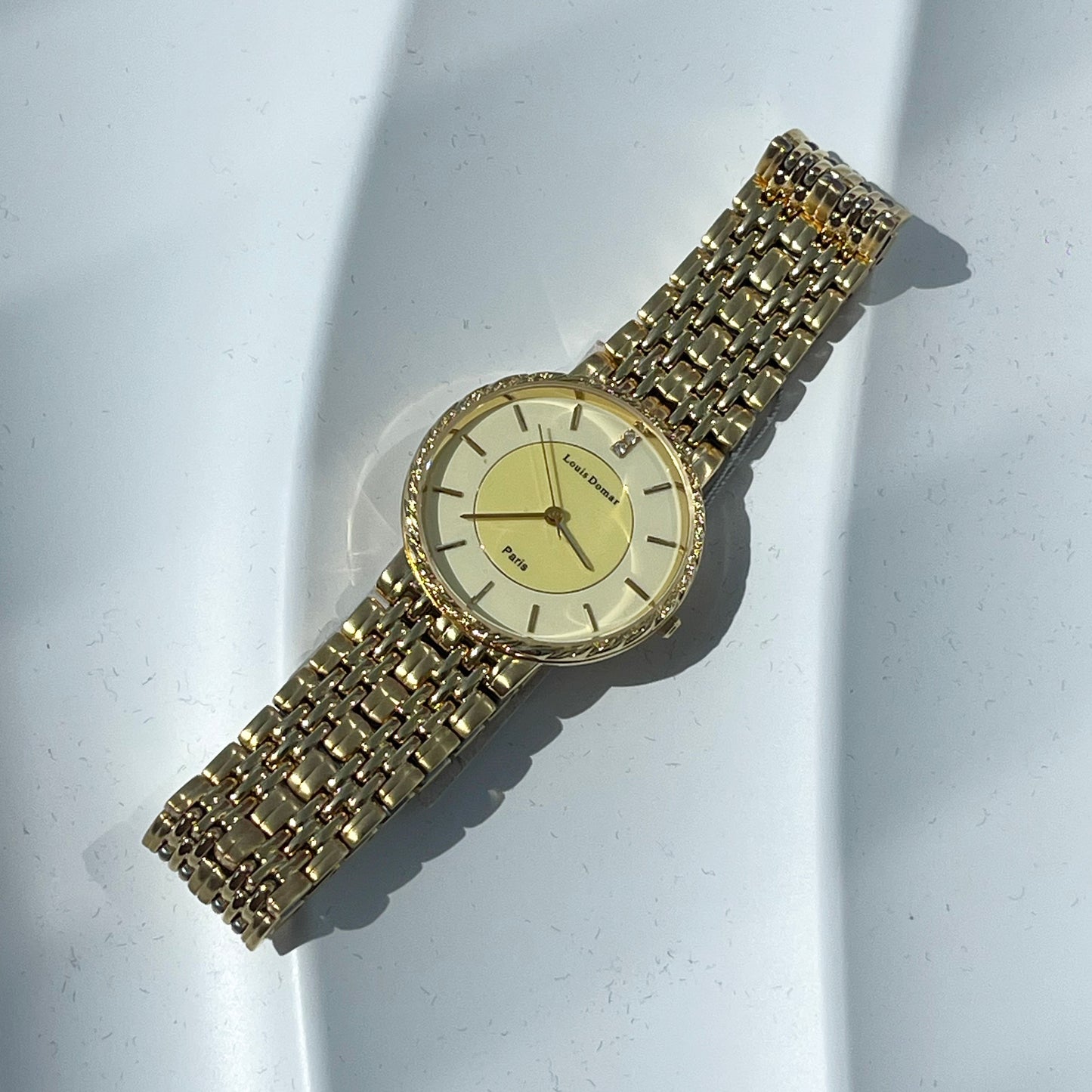 LOUIS DOMAR GOLD PLATED QUARTZ PRELOVED WATCH