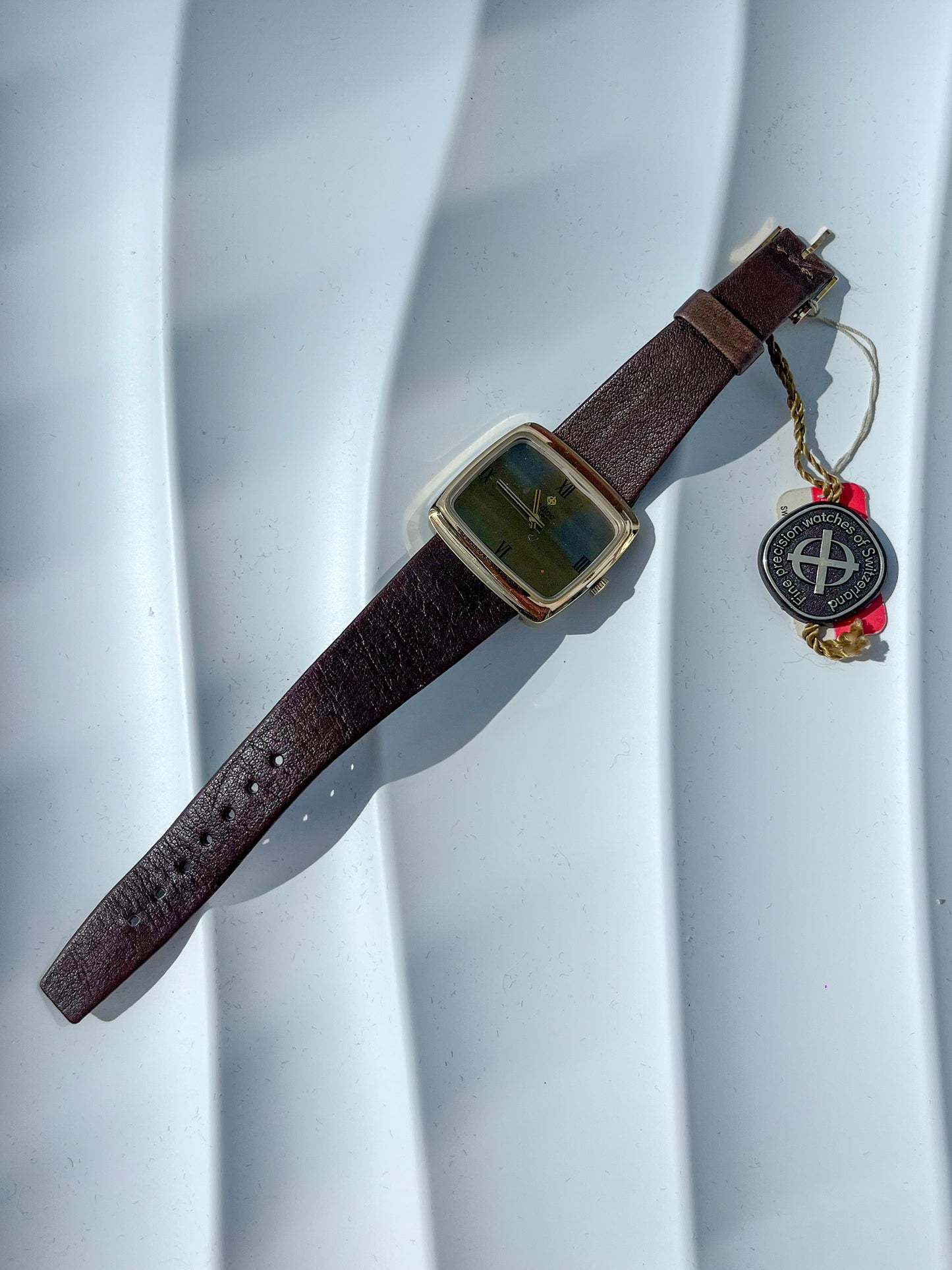 ZODIAC GOLD PLATED AUTOMATIC SWISS NEVER USED WATCH