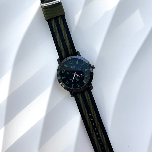 MILITARY STYLE STEEL QUARTZ BRAND NEW FASHION WATCH