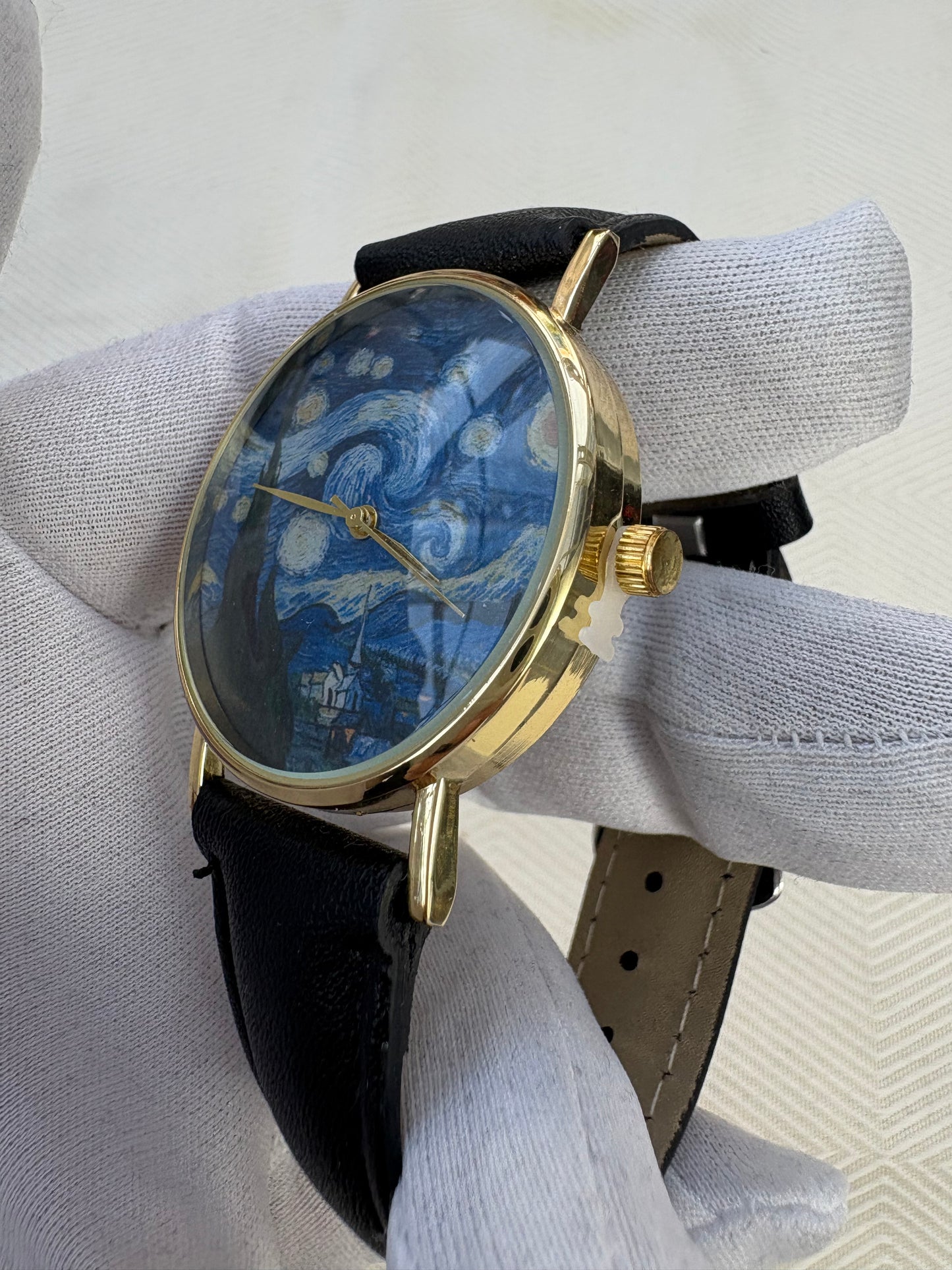 ART DESIGN WATCHES QUARTZ BRAND NEW CHINA