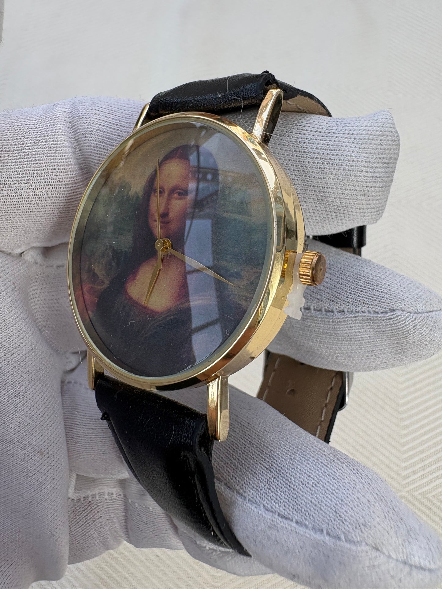 ART DESIGN WATCHES QUARTZ BRAND NEW CHINA
