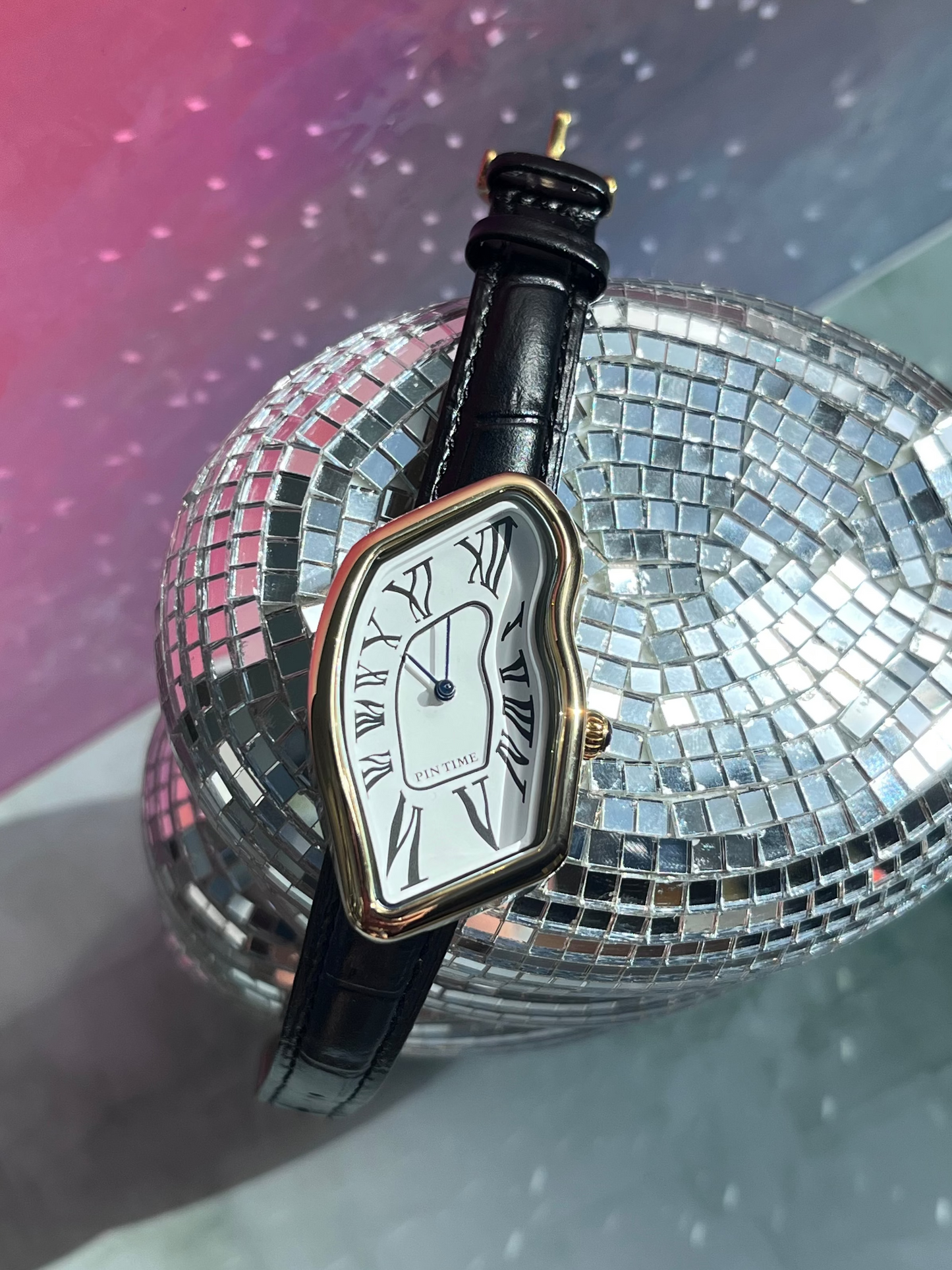 PINTIME MELTING DIAL QUARTZ CHINESE BRAND NEW WATCH
