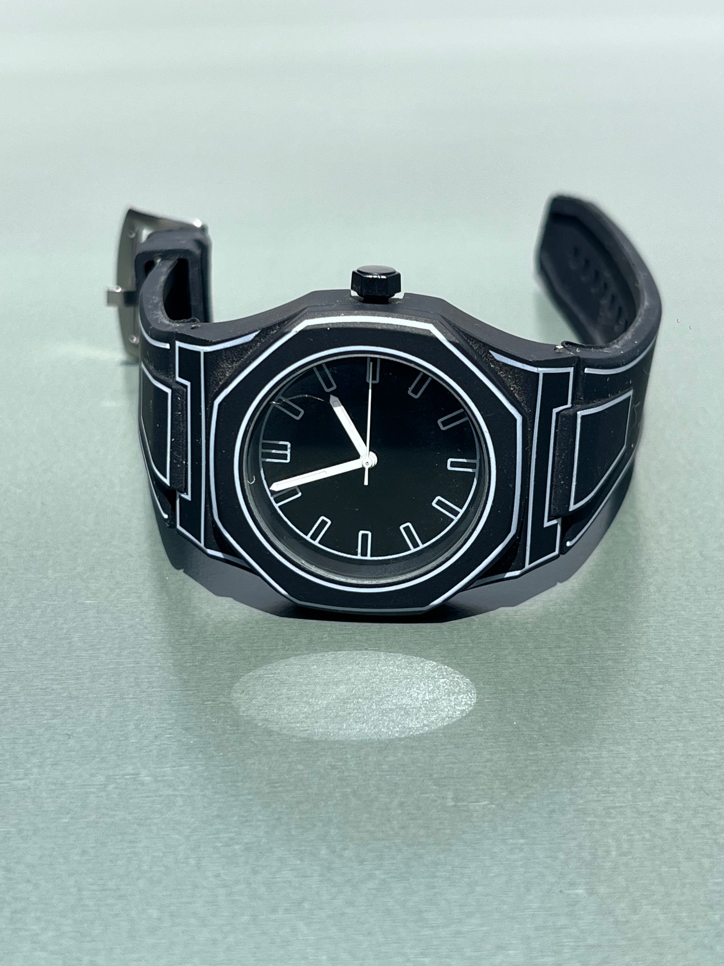BLACK SKETCH OUTLINE RESIN QUARTZ FASHION BRAND NEW WATCH