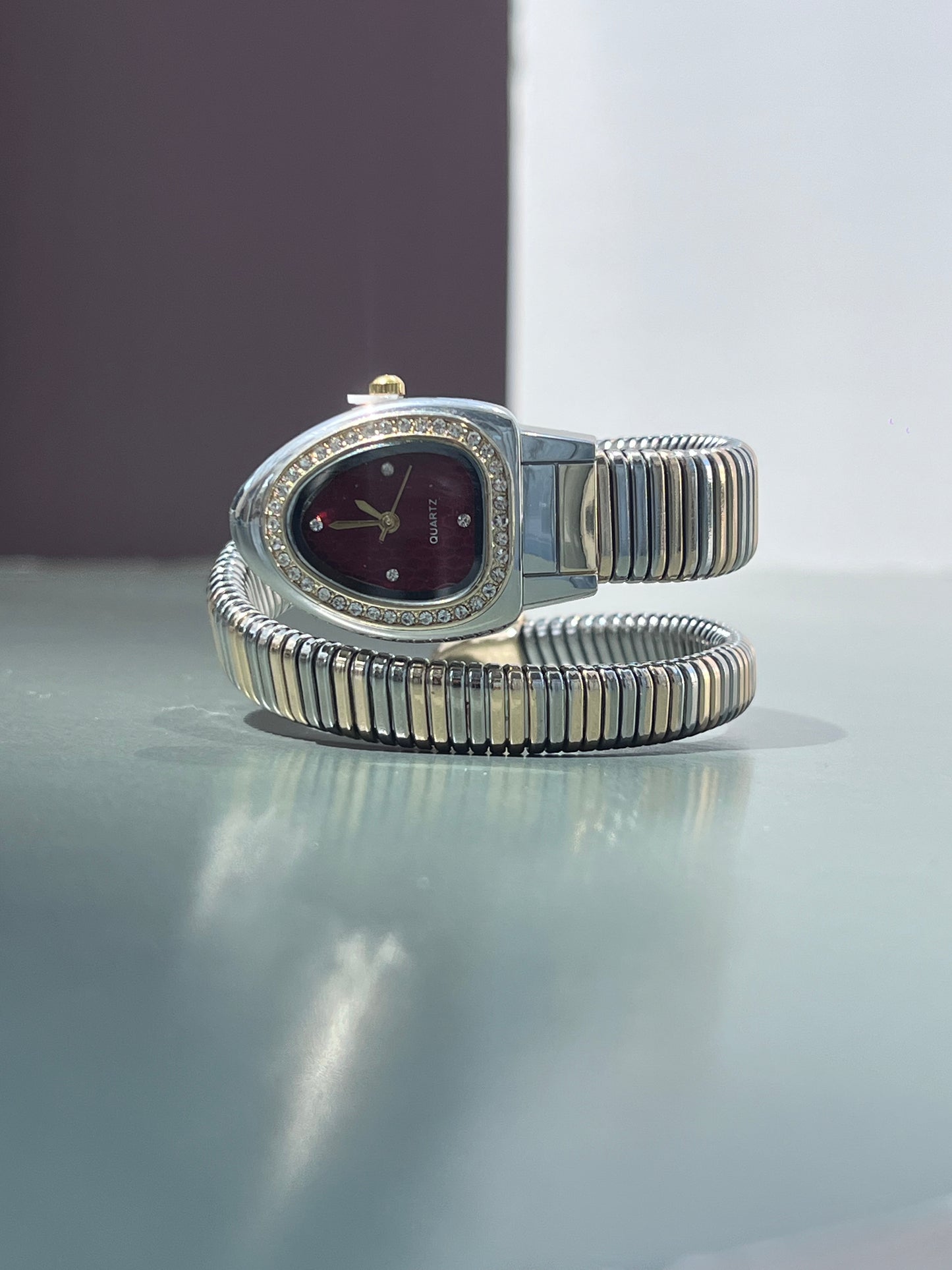 GOLD PLATED QUARTZ BRAND NEW SNAKE FASHION BANGLE WATCH