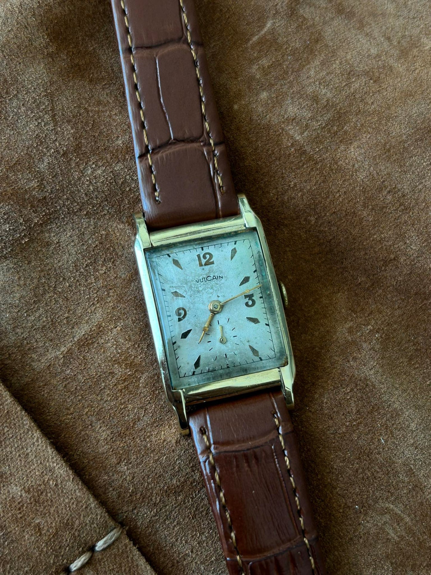 VULCAIN TANK YEAR 1955 WITH CERTIFICATE MANUAL WINDING SWISS