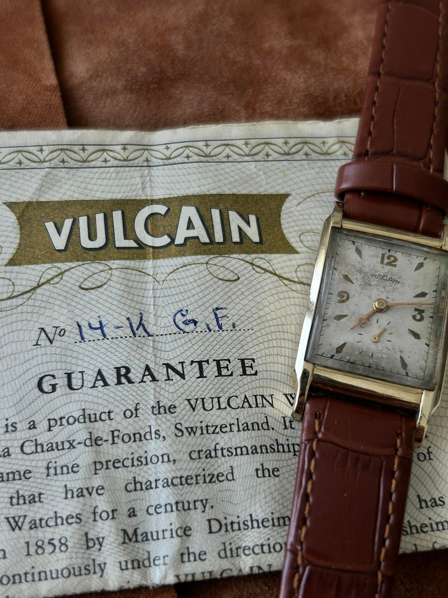 VULCAIN TANK YEAR 1955 WITH CERTIFICATE MANUAL WINDING SWISS