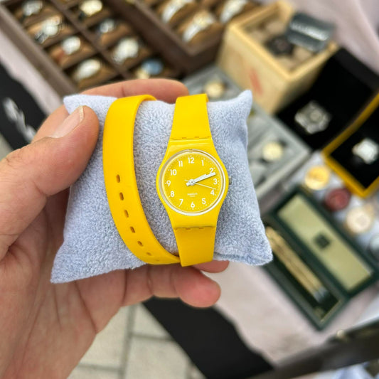 SWATCH YELLOW ORIGINAL STRAP QUARTZ SWISS